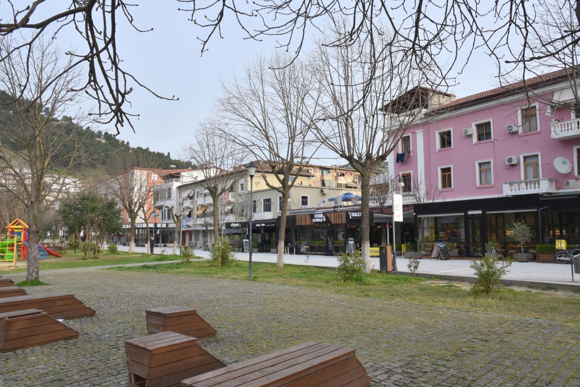 Woodland Apartment Berat Bagian luar foto