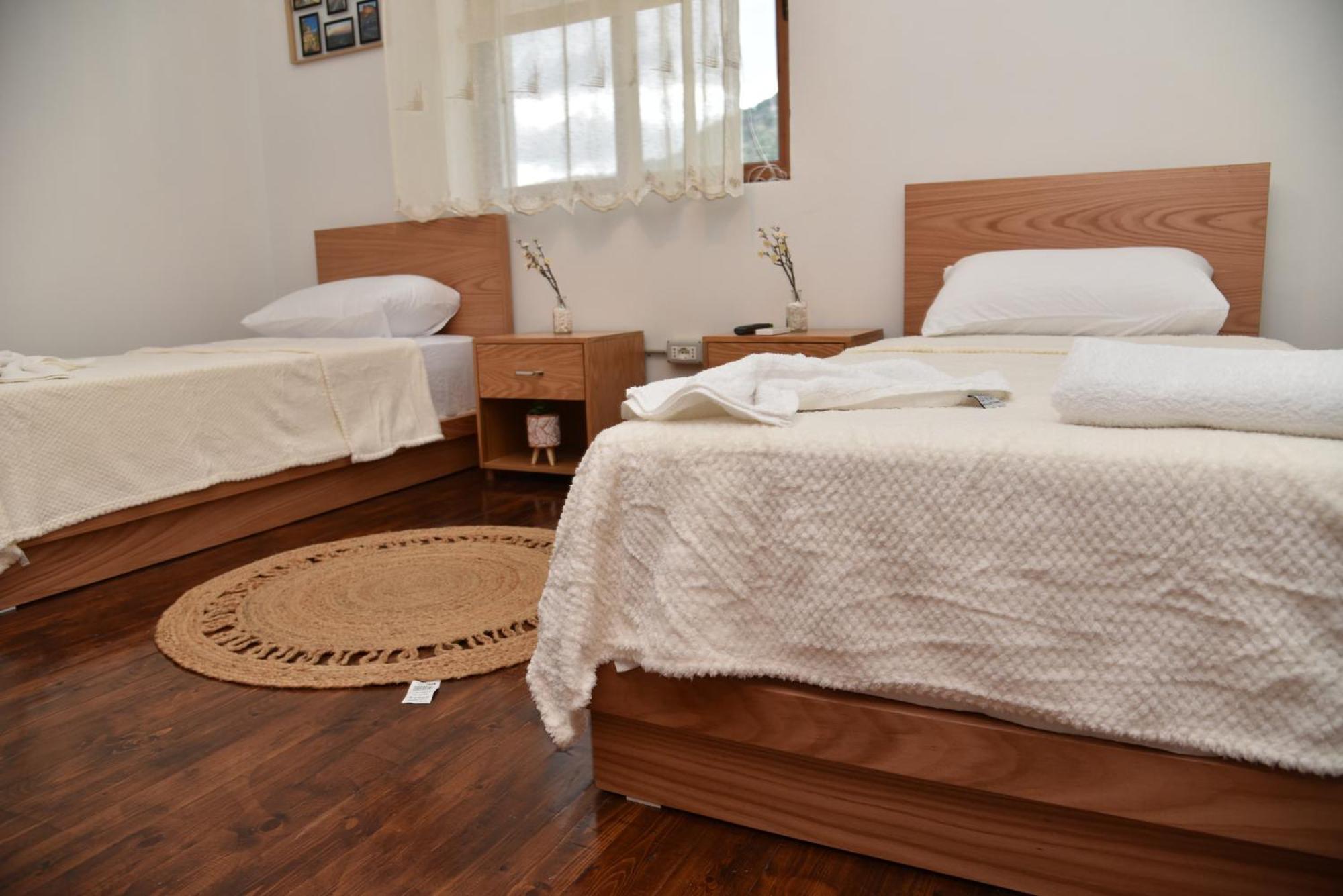 Woodland Apartment Berat Bagian luar foto